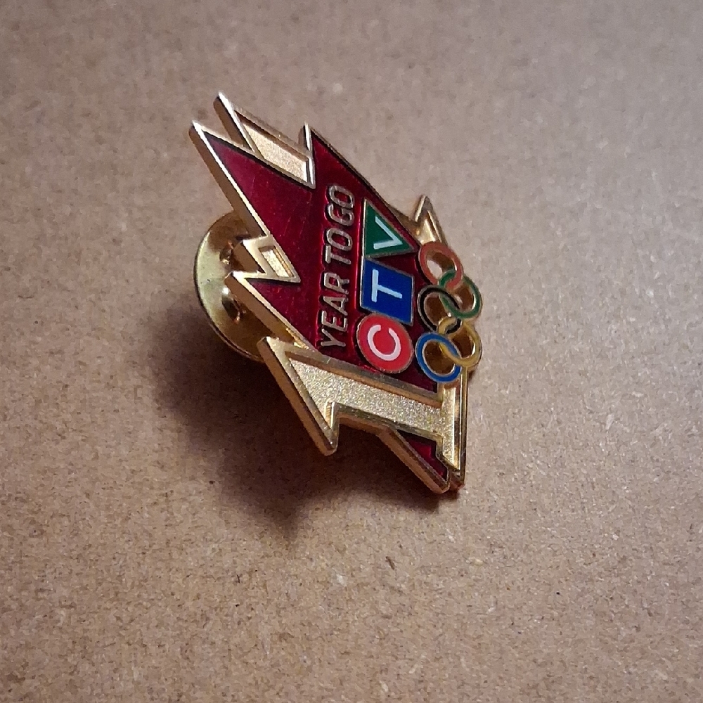 CTV Olympic Countdown Pin - Picture 2 of 6
